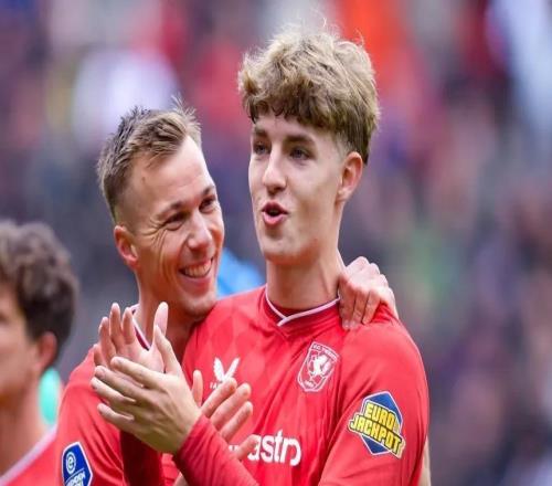 每體：荷蘭新星奈斯塔德決定留在特溫特，轉會巴薩基本告吹