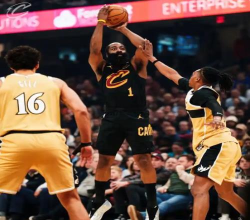 狂轟15連勝！騎士三殺奇才，哈登6失誤，奇兵9記三分創(chuàng)NBA第2神跡