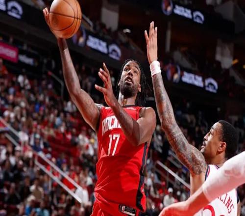 又上頭了！火箭鋒線新星在比賽閱讀能力方面的短板又一次被放大了