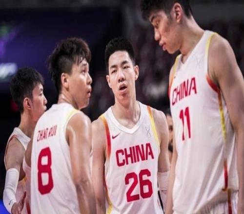 何時(shí)回歸男籃集訓(xùn)余嘉豪11中9爆砍27分12板2帽留洋生涯最強(qiáng)一戰(zhàn)