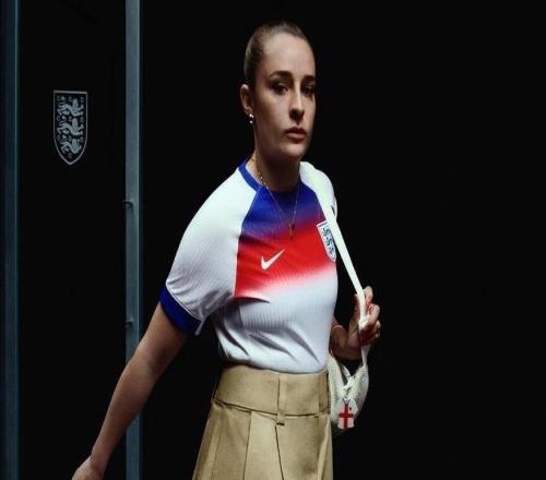 郵報：曼聯(lián)女足球星圖恩與耐克簽下3年合同，價值超150萬英鎊