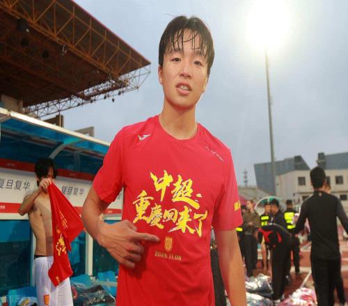 李鎮(zhèn)全首次回應(yīng)何時(shí)去歐洲留洋問題，答案讓球迷意外，引發(fā)熱議