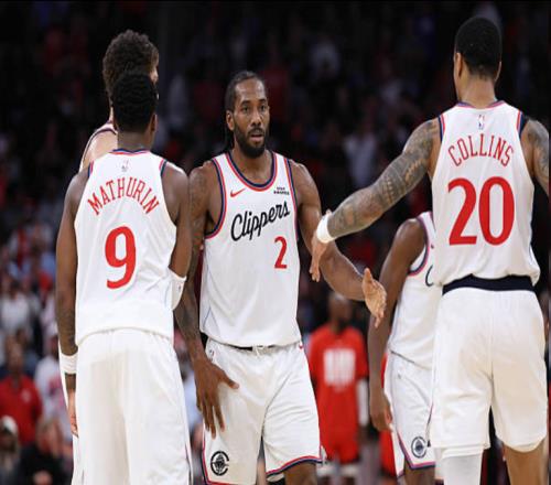 盧指導(dǎo)談萊昂納德絕殺：關(guān)鍵時(shí)刻知道把球給誰(shuí)！他可是萊昂納德