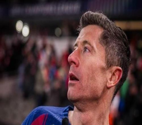 世體：萊萬已收到5份報價，米蘭、馬競等球隊都在選擇范圍內(nèi)