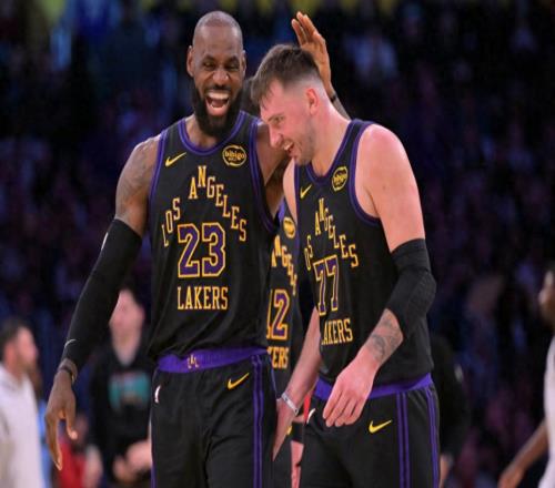 提前落選！詹姆斯連續(xù)21年的NBA歷史紀(jì)錄中斷，球迷：終于老了