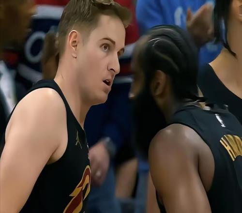 15投15中！狂轟40分，哈登半場8助攻隊友吃撐了，三大傷員樂開花