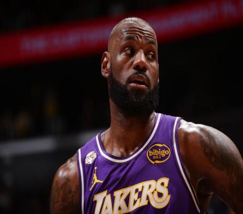 轟28分10板12助，詹姆斯連創(chuàng)NBA歷史之最！保湖人24勝0負不敗神跡