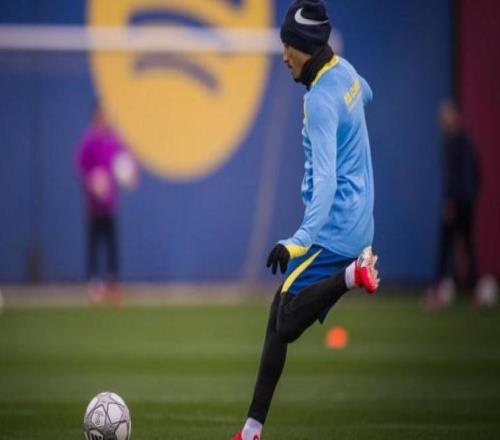 世體：拉菲尼亞已回到草坪進行訓(xùn)練，有望在對陣赫羅納時復(fù)出