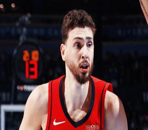 轟16+3+6！帶隊(duì)5勝1負(fù)，直接讓謝潑德首發(fā)吧，烏度卡你沒有退路了