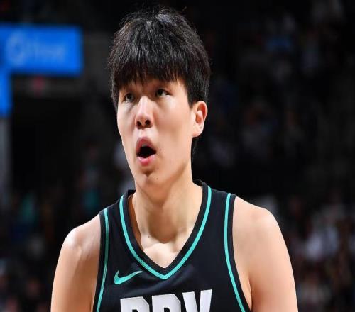 好不容易打首節(jié)卻崩了！攻守+籃板弊端盡顯，本賽季恐很難重用了