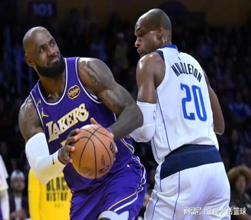 NBA最新排名出爐！衛(wèi)冕冠軍大爆冷，湖人重回第五，聯(lián)盟第一易主