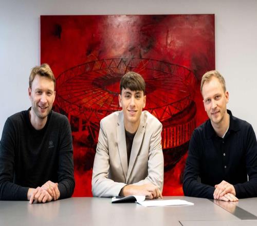 官方：勒沃庫森簽下紅星17歲中鋒達米亞諾維奇，球員今夏加盟