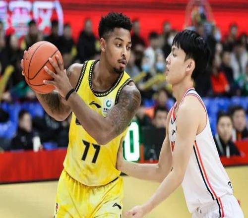 拒絕擺爛！曝福建簽下單場(chǎng)60+12+7超級(jí)后衛(wèi)，凱撒裁掉爭(zhēng)議小外援