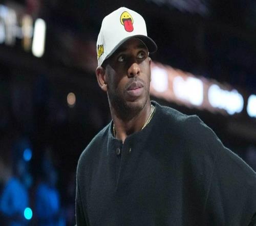 正式退役，克里斯保羅被猛龍隊(duì)裁掉后正式宣布從NBA退役