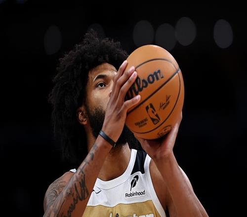 昔日榜眼郎的防守態(tài)度在加盟獨(dú)行俠后依然沒有發(fā)生明顯的變化