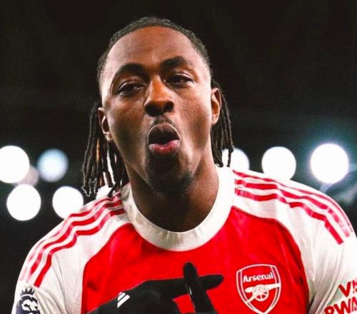 6750萬鎊埃澤16場球荒，6400萬塞梅尼奧8場造7球，阿爾特塔差在哪