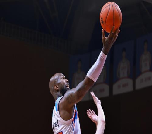 還能飯否瓊斯抱怨CBA球隊(duì)報(bào)價(jià)太低回吉林不如去遼籃