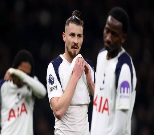 TA：本賽季英超將重演保級(jí)大戰(zhàn)，若熱刺降級(jí)現(xiàn)代足壇沒有先例