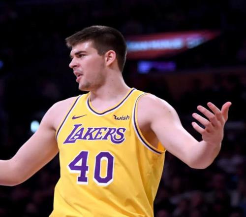 祖巴茨回憶湖人生涯，如何評(píng)價(jià)當(dāng)時(shí)魔術(shù)師的交易