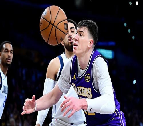 能力不錯但也沒有那么強，湖人對鋒線新星的要求實在是太高了