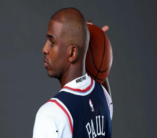 “控衛(wèi)之神”克里斯保羅宣布退役