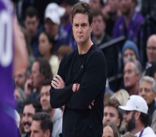 帕金斯希望NBA對(duì)爵士隊(duì)處以500萬(wàn)美元的罰款，理由是他們故意輸球