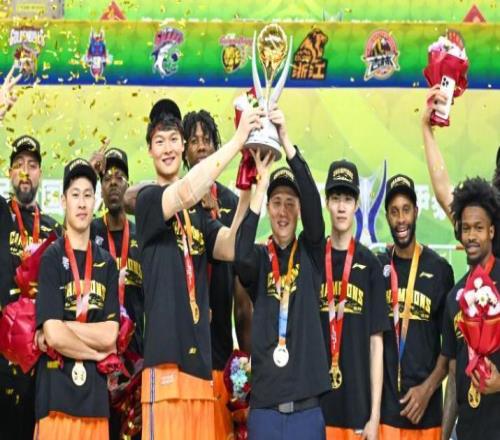 CBA冠軍預(yù)測：上海隊第一，廣廈第二，廣東只排第四