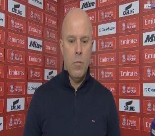 斯洛特：瓊斯踢右后衛(wèi)發(fā)揮很好，我又多了一個(gè)可靠的選擇