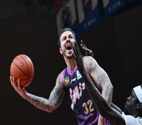 CBA最滑稽一幕誕生！廣東克星入選全明星后被裁：這下籃協(xié)該懵了