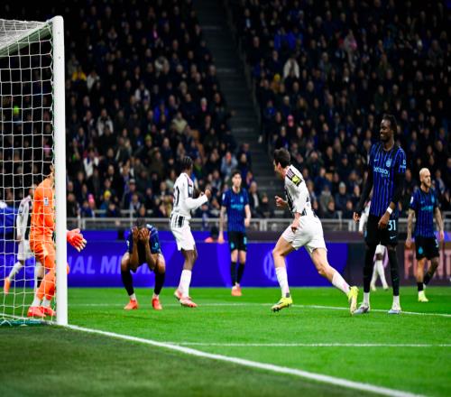 國(guó)家德比32劇情拉滿：烏龍+自我救贖紅牌絕殺6.7億豪門6連勝