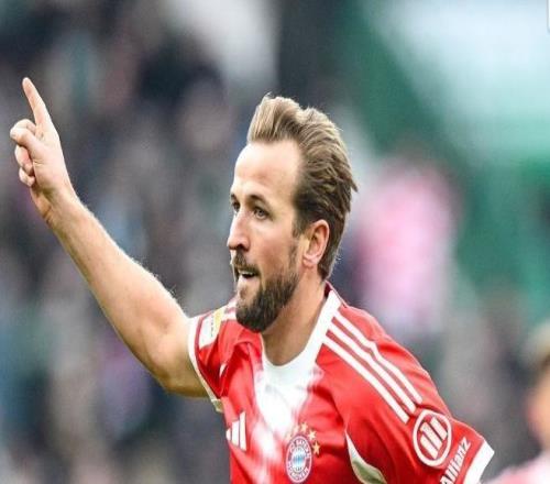 6天3戰(zhàn)全勝收官！凱恩雙響?yīng)毾砦宕舐?lián)賽第一，拜仁30客場16連勝