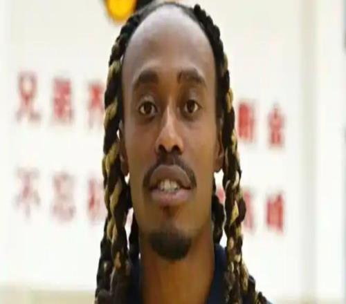 麥考爾感謝杜鋒，感謝廣東隊！春節(jié)不休息，留在球隊訓練