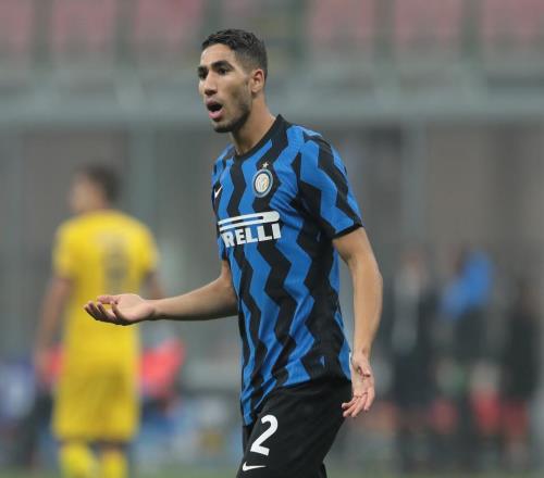 相對于皇馬的青訓回報能力巴薩這方面差太多了！