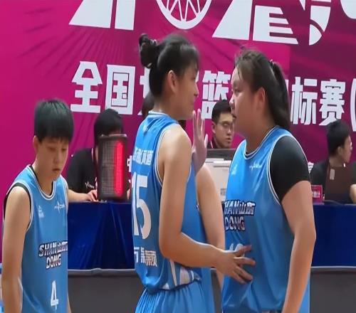 張子宇將退出WCBA，山東女籃戰(zhàn)四川陷入困境，侯冰能否妙手回春