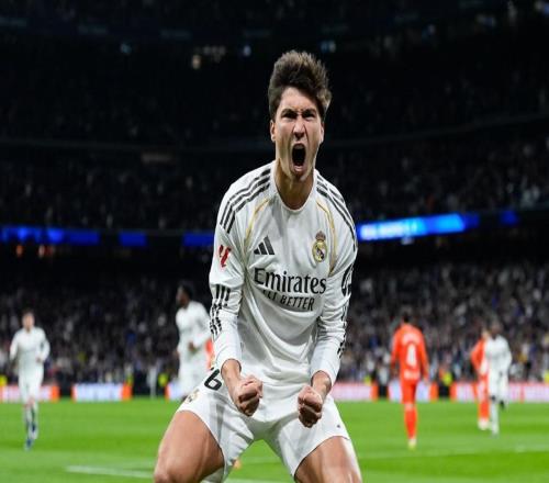 西甲領(lǐng)頭羊易主！維尼修斯雙響，皇馬41皇家社會豪取8連勝登頂