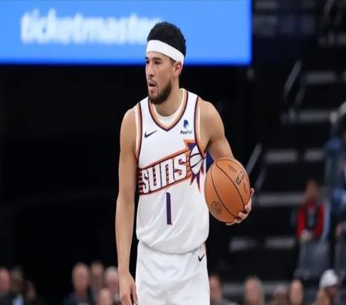 布克自述當(dāng)年選秀差點(diǎn)去熱火和吉巴熱巴組三巨頭熱火會(huì)怎樣