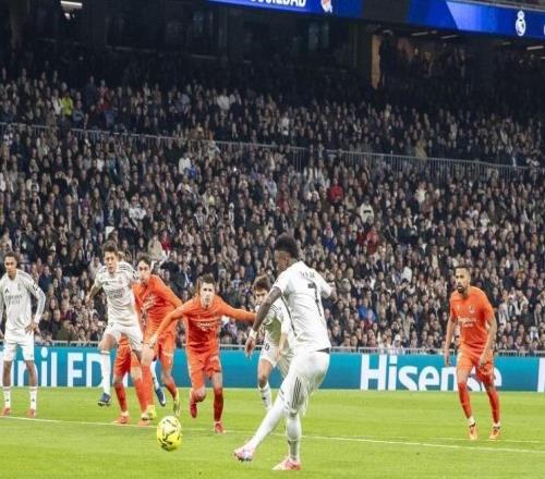 世體：皇馬創(chuàng)西甲單賽季獲點次數(shù)紀錄，但在此前卻總抱怨裁判