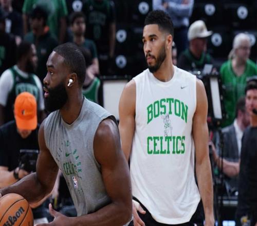 凱爾特人杰倫布朗談塔圖姆本賽季復(fù)出的可能性：狀態(tài)相當不錯