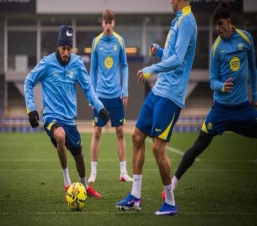 世體：拉菲尼亞恢復(fù)進展順利，拉什福德出戰(zhàn)赫羅納成疑