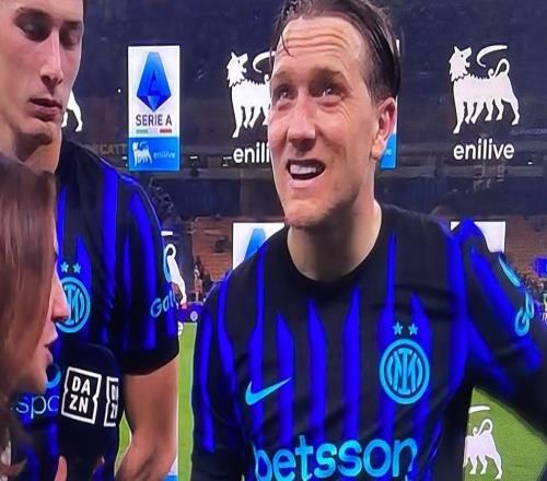 澤林斯基：高興在情人節(jié)為國(guó)米球迷帶去歡樂(lè)，進(jìn)球獻(xiàn)給我妻子