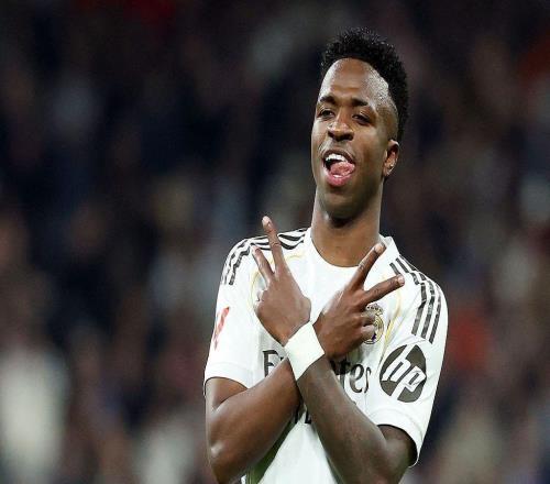 體壇聯(lián)播皇馬大勝暫登西甲榜首，C羅結(jié)束罷賽回歸戰(zhàn)破門