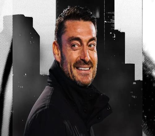 法蘭克福新帥里埃拉以人為本向德甲叩關(guān)的足壇追夢人