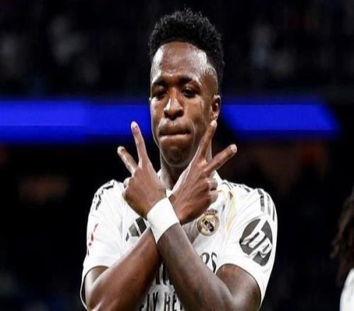 世體：維尼修斯的第一個(gè)點(diǎn)球有爭(zhēng)議，第二個(gè)是假摔