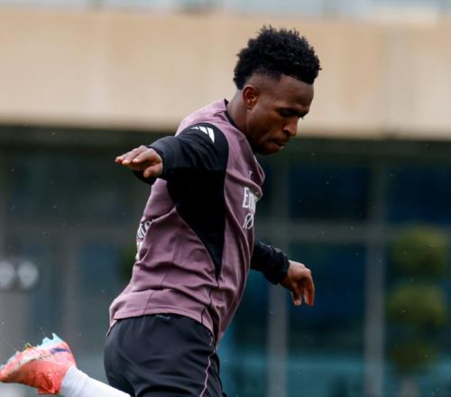 西甲球隊(duì)1勝9負(fù)！皇馬去英超能奪冠嗎球迷：可能進(jìn)不了前5