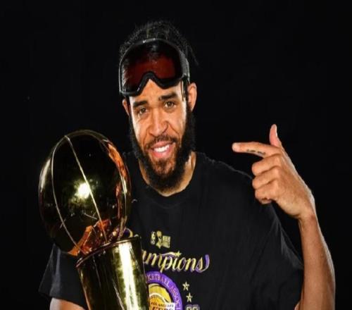 自己宣布加盟！NBA三冠中鋒來了，北京隊繼續(xù)爭冠！