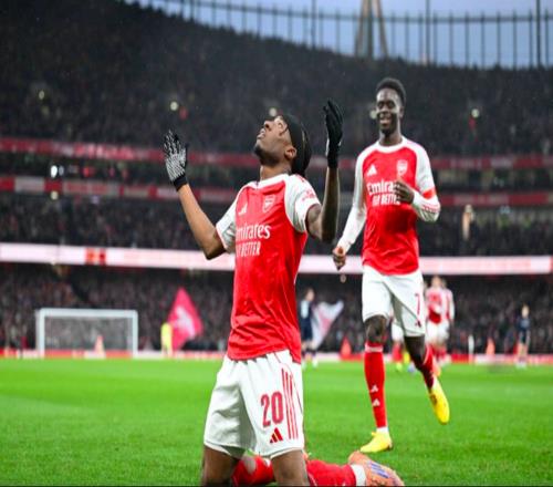 27分鐘狂轟4球！18天6賽12.7億豪門40晉級(jí)16強(qiáng)全力沖擊四冠王