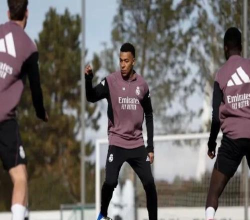 馬卡：姆巴佩全程參與了隊內(nèi)合練，客戰(zhàn)本菲卡能夠出場