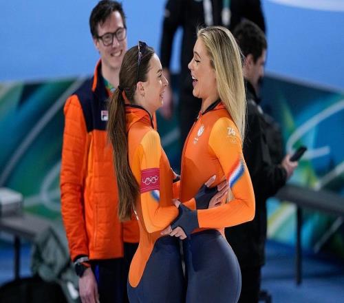 體壇聯(lián)播阿森納晉級足總杯16強，隋文靜韓聰晉級自由滑