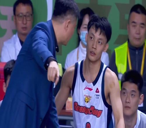 朱芳雨賭對了！廣東隊拒絕更換四外援，或囤積資金鏈梭哈冠軍中鋒