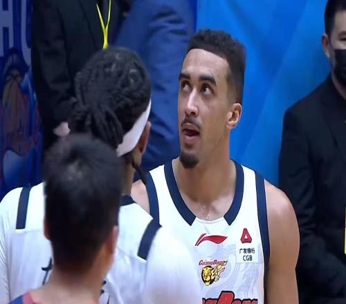 確認(rèn)了！廣東隊(duì)留下薩林杰真實(shí)原因曝光，朱芳雨有望押寶沈梓捷